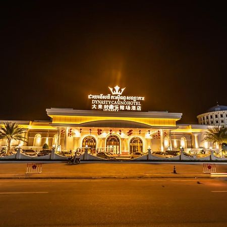 Dynasty Casino Hotel Bavet Extérieur photo