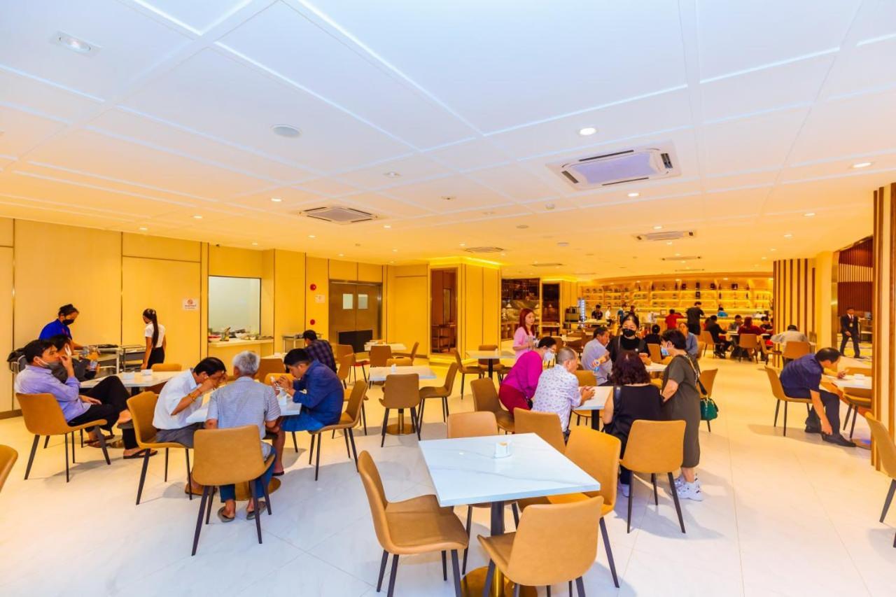 Dynasty Casino Hotel Bavet Extérieur photo